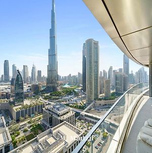 Ferienwohnung Sky View Towers, 2Br Luxury Apt W Full Burj Khalifa View By Manzil Dubai Exterior photo