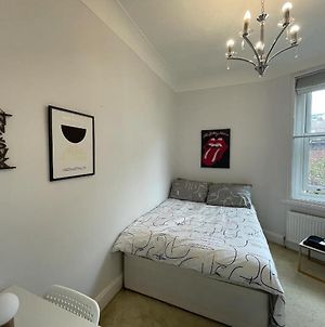Cosy & Modern Double Bedroom In Central London Exterior photo