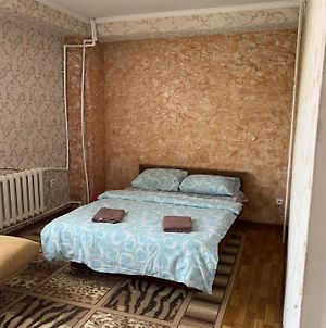 Ferienwohnung Apartamentrent Schymkent Exterior photo