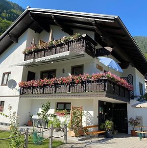 Bed and Breakfast Haus Salzkristall Obertraun Exterior photo
