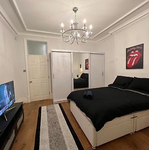 Luxury Specious Room In Central London Exterior photo