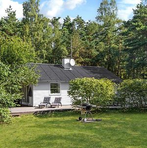 Three-Bedroom Holiday Home In Neksø Exterior photo