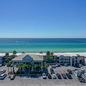 Hotel Ramada By Wyndham Panama City Beach / Beachfront Exterior photo