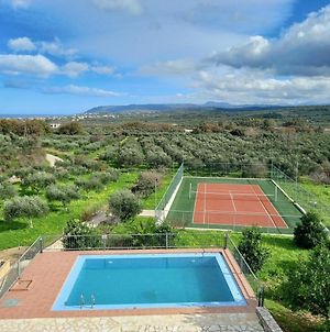 Villa Jupiter With Lake View, Private Pool And Tennis Court Kournás Exterior photo