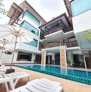 Goldenbell Hotel Chiangmai - SHA Extra Plus Chiang Mai Exterior photo