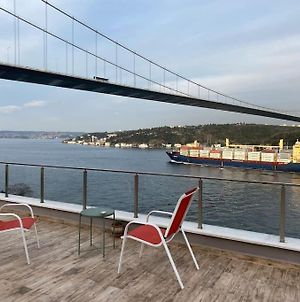 Ferienwohnung Breathtaking Bosphorus View With Large Terrace Istanbul Exterior photo