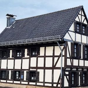 Altes Romantisches Fachwerkhaus In Rheinnahe Köln Exterior photo