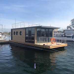 Ferienwohnung Hausboot Fjord Auriga Mit Biosauna In Wendtorf Exterior photo