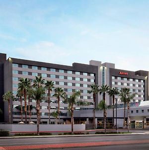 Hotel Bakersfield Marriott At The Convention Center Exterior photo