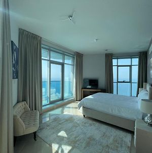 Ferienwohnung Beachfront Paradise Just Minutes From Dubai Adschman Exterior photo