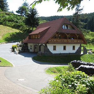 Ferienwohnung Holzbildhauerei Kammerer Triberg im Schwarzwald Exterior photo