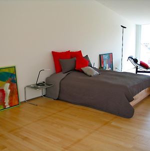 Ferienwohnung Artist's Loft zur Maloya Ormalingen Room photo