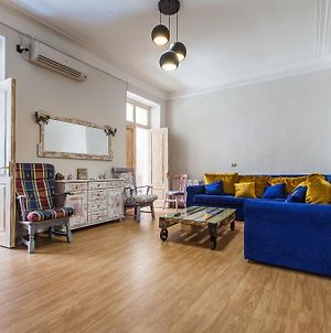 Sweet Home At Rustaveli Avenue Tbilisi Room photo