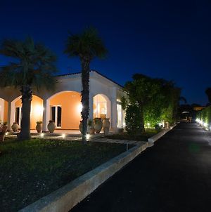 Temenos Villa Syrakus Exterior photo