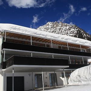 Ferienwohnung Apart Sportiva Klosterle am Arlberg Exterior photo