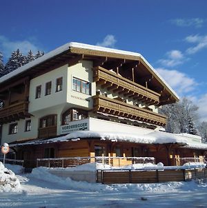 Hotel Gästehaus Vorderegger Wald im Pinzgau Exterior photo