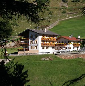 Hotel Alpenfriede Graun im Vinschgau Exterior photo