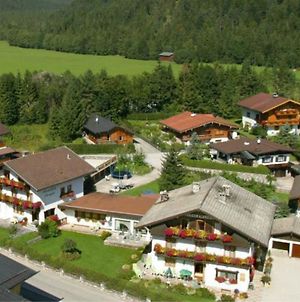 Hotel Haus Alpenblick Pertisau Exterior photo