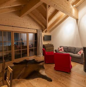 Ski in/Ski out Chalets Tauernlodge by Schladming-Appartements Room photo