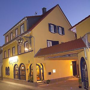 Cleo´s Hotel Kallstadt Exterior photo