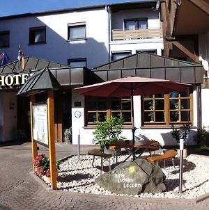 Hotel-Restaurant Zum Schwalbennest Alsfeld Exterior photo