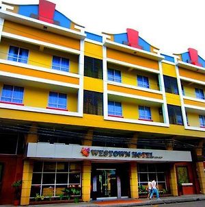 Mo2 Westown Hotel San Juan Bacolod Exterior photo