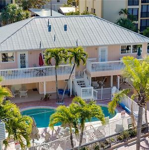Villa Sea Horse Manor By Vtrips Fort Myers Beach Exterior photo