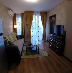 Vip Apartments Dobrevi Primorsko Exterior photo