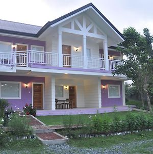 The Carmelence Lodge Tagaytay City Exterior photo