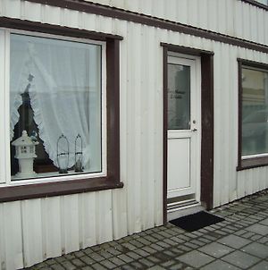 Guesthouse Solbakki Vestmannaeyjar Exterior photo