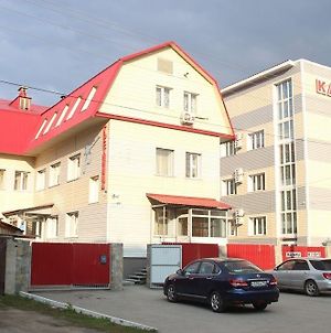 Hotel Uyutnaya Nowosibirsk Exterior photo