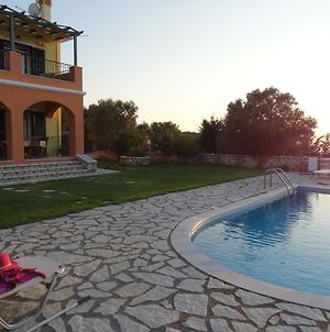 Villa Stamata Tsoukaládhes Exterior photo