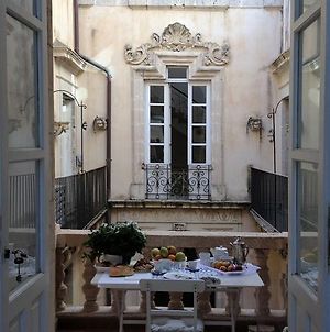 Ortigia Luxury Apartments Syrakus Exterior photo