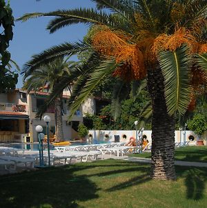 Hotel Roussos Beach Club Korfu Exterior photo