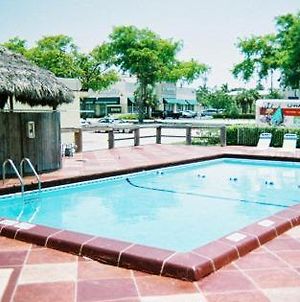 America's Best Inn&Suites Fort Lauderdale North Facilities photo
