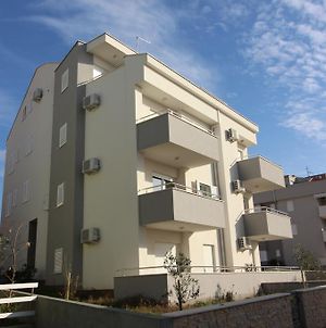 Apartments Adria Novalja Exterior photo