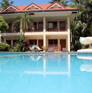 Wellbeach Dive Resort Dumaguete City Exterior photo