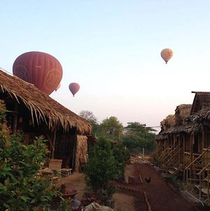 Ferienwohnung Bamboo House Bagan Exterior photo