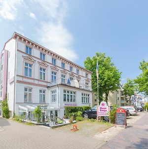 Haus Troja / Pension Katy Rostock Exterior photo