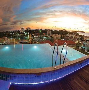 C'Haya Hotel Kota Kinabalu Exterior photo