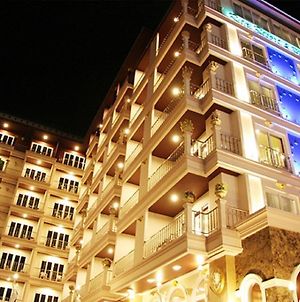Rita Resort And Residence Pattaya Exterior photo