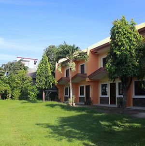 Honey Villas Apartments Dumaguete City Exterior photo