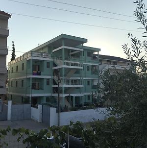 Guest House "Pisha" Durrës Exterior photo