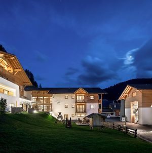 Hotel La Fradora - Dolomites Hotel St. Kassian Exterior photo