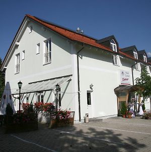 Hotel-Gasthof Eberherr Forstinning Exterior photo