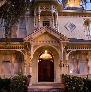 Bed and Breakfast Victorian Mansion At Los Alamos Exterior photo