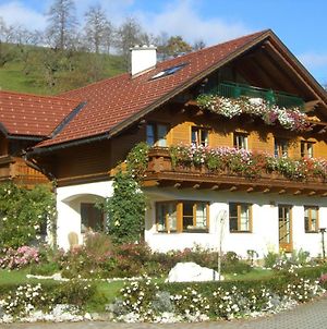 Hotel Haus Loidl Sankt Gallen Exterior photo