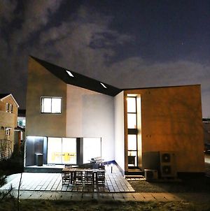 Runway Guesthouse - Hostel Incheon Exterior photo