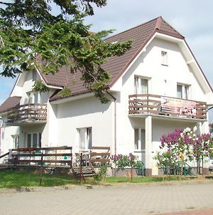 Ferienwohnung Dom Pod Gruszka Pobierowo Exterior photo