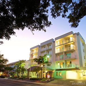 Residence Inn By Marriott Miami Coconut Grove Exterior photo